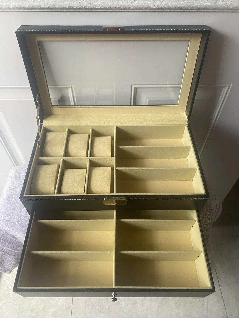 Black Jewelry/Watch Organizer Box with See-Through Top White Stiching EUC